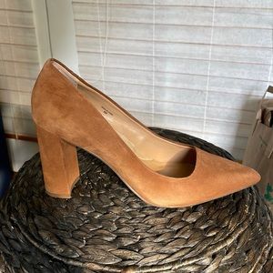 Banana Republic Suade Madison 12-hour block heel